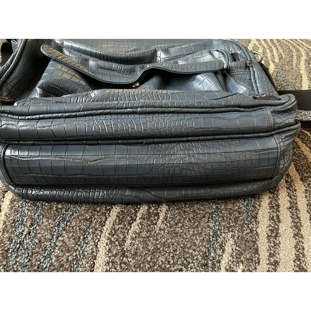 Dungeons & Dragons Bag of Holding Dragon Scale Teal RPG Messenger Bag Think Geek